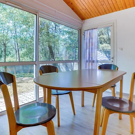 Cozy In With Kitchen 度假居 *